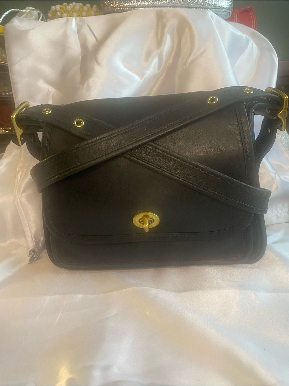 Vintage Coach Rambler Legacy 9061 Black Glove Tanned Leather Crossbody EUC